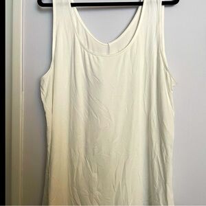 WHITE TANK 2x by Blank Tape